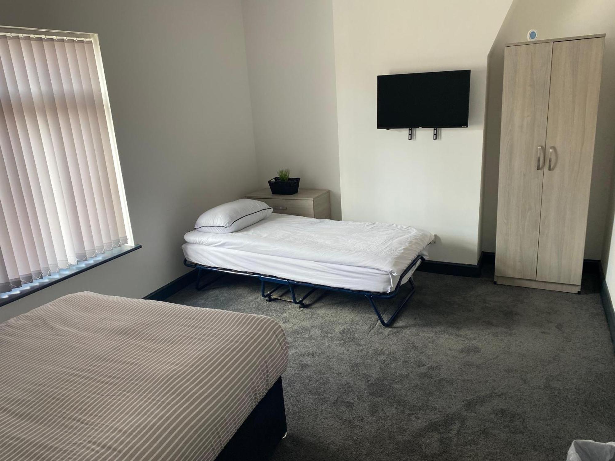 Houghton Guest House 1 Stoke-on-Trent المظهر الخارجي الصورة