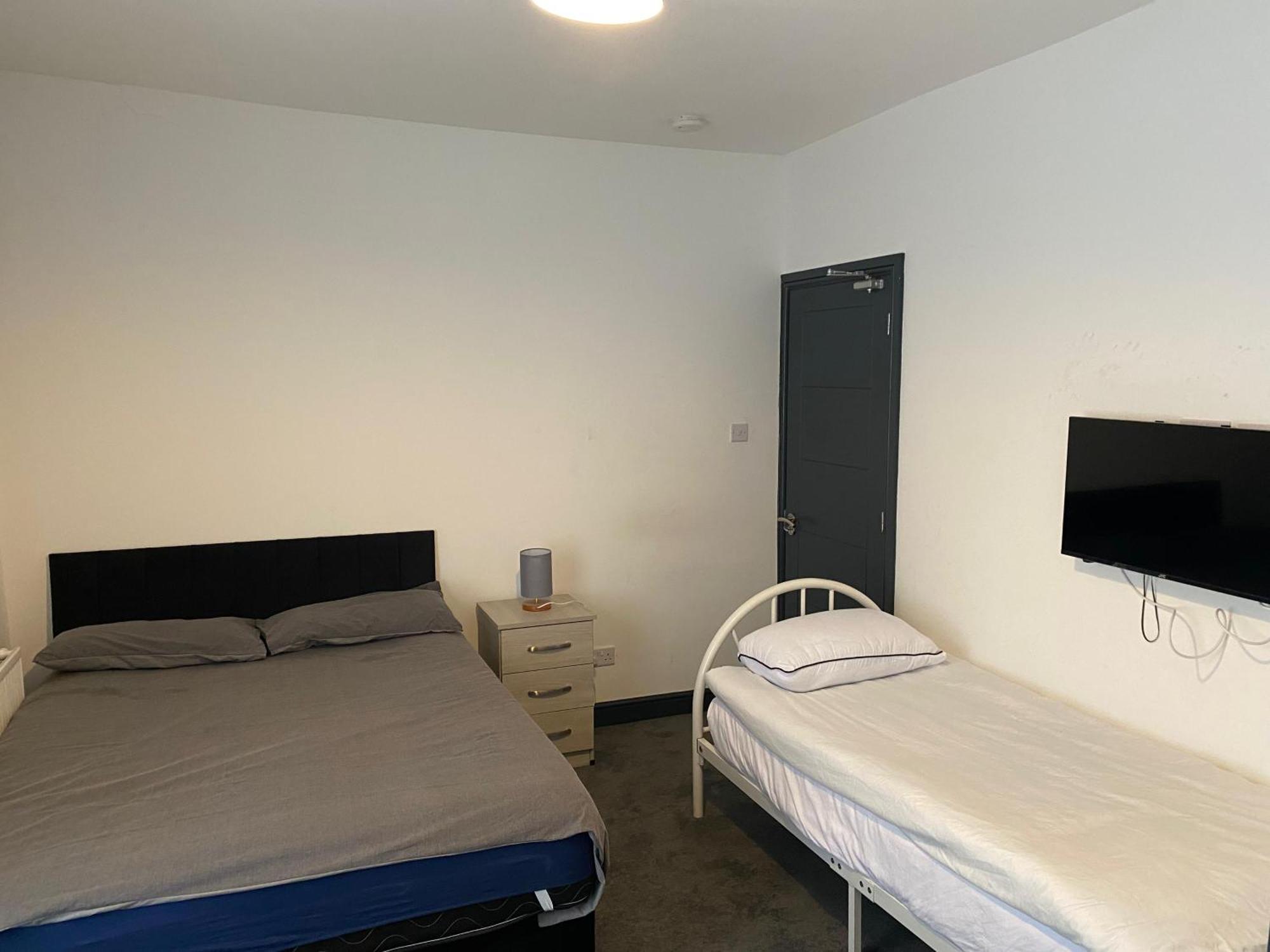 Houghton Guest House 1 Stoke-on-Trent المظهر الخارجي الصورة